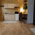 Clara شقة Štúrovo